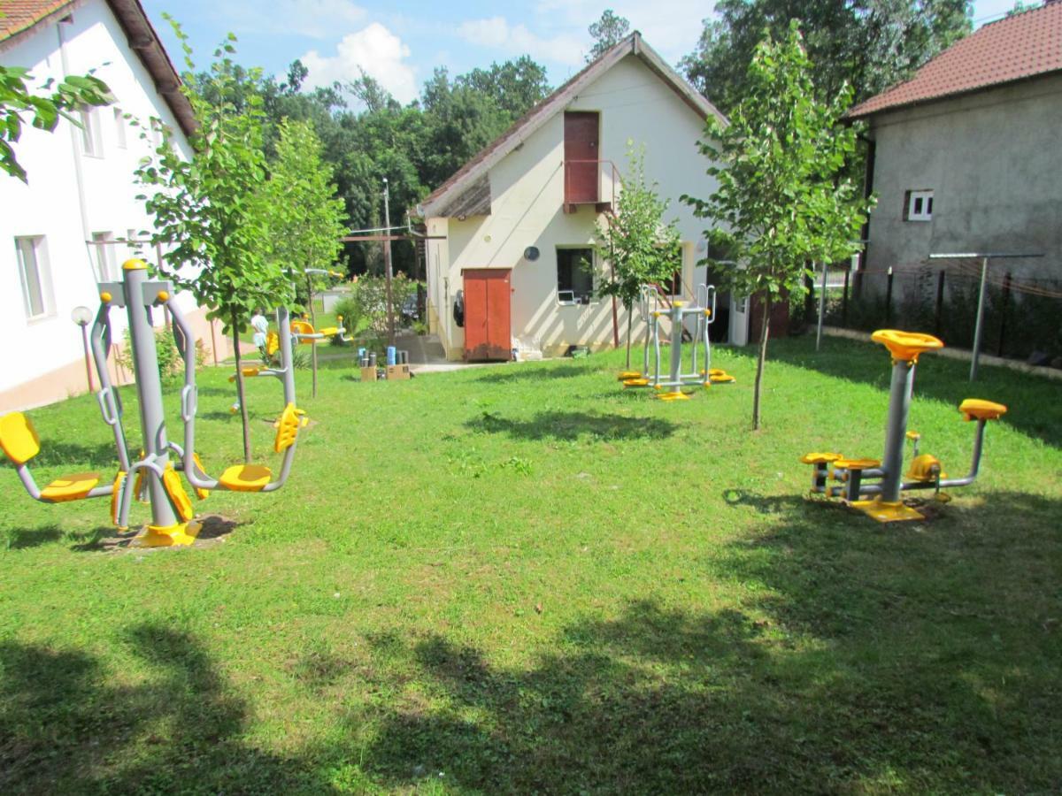 Vila Zuela บูเซียช ภายนอก รูปภาพ
